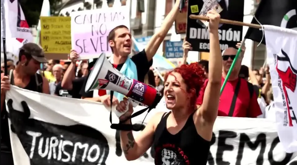 pessoas protestando